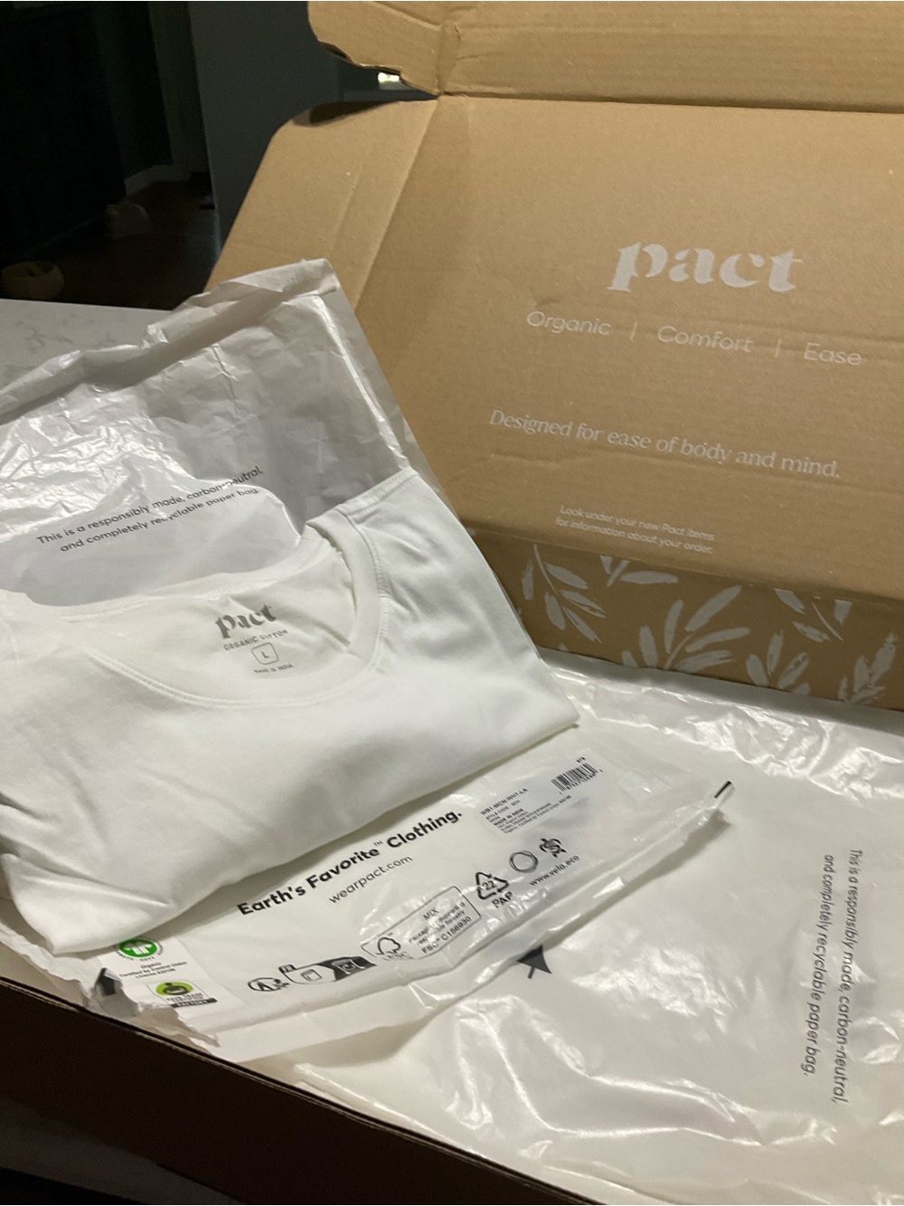 Pact Men's White Short Sleeve Tee L